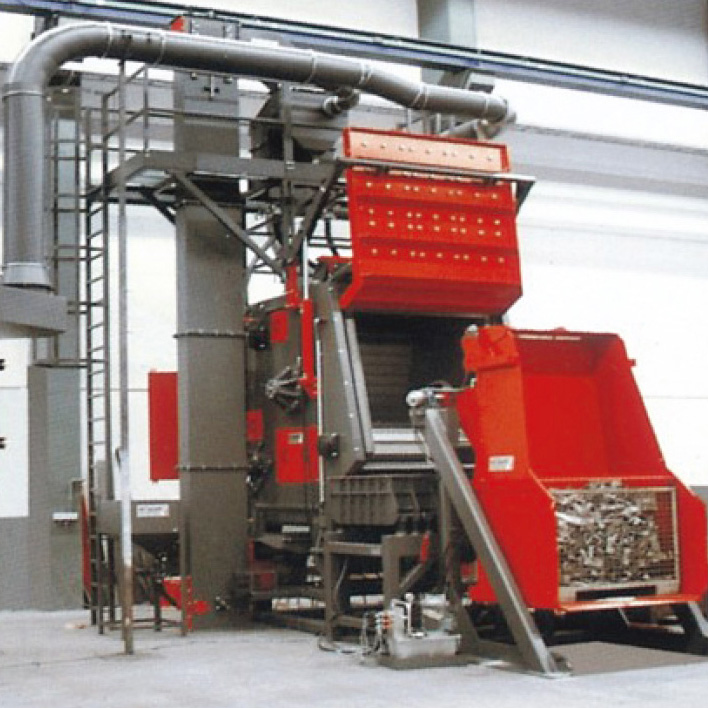 Q3212自動(dòng)上下料履帶拋丸清理機(jī)